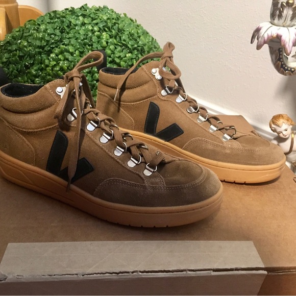 Men’s Veja shoes - Picture 5 of 11